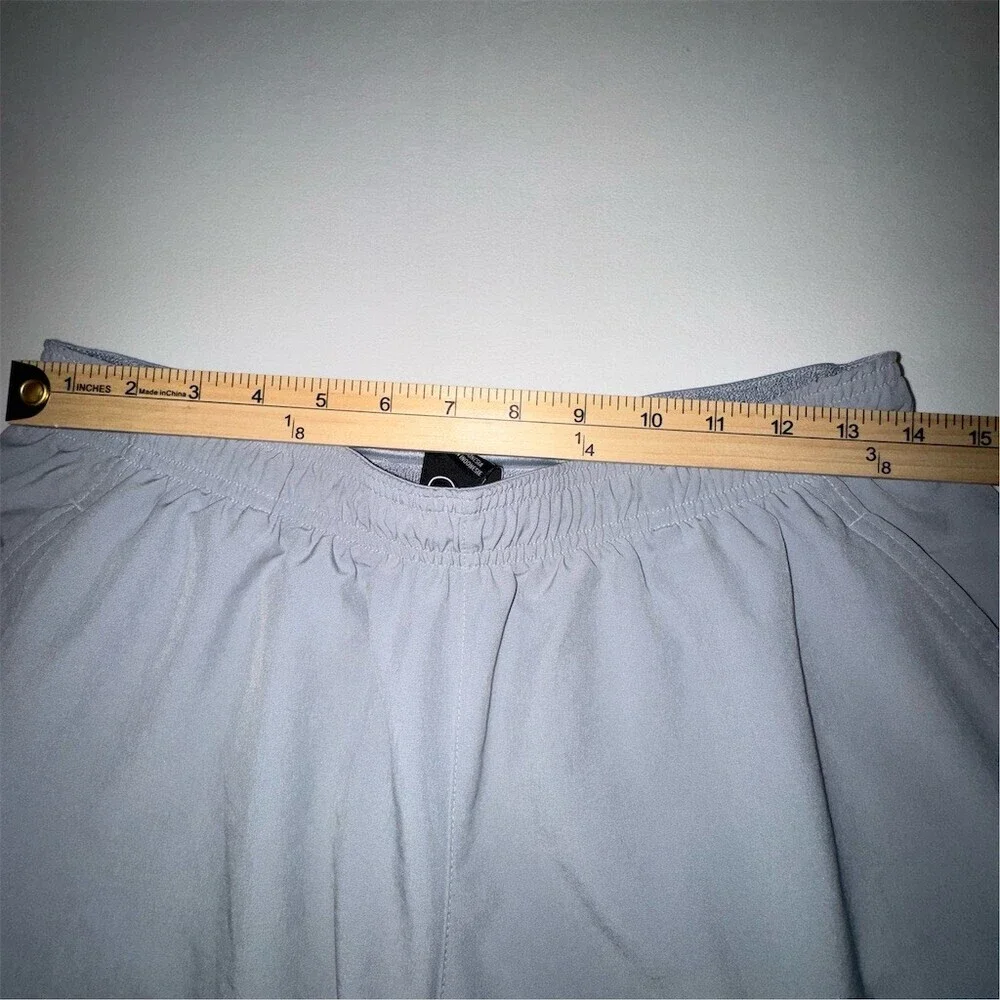 Nike Dri-FIT Men's Training Shorts Gray Size M Elastic Waist‎ Drawstring